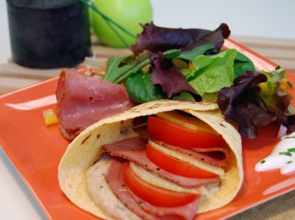 Fajitas with sliced smoked beef and pastrami, aubergine caviar and fromage blanc - 