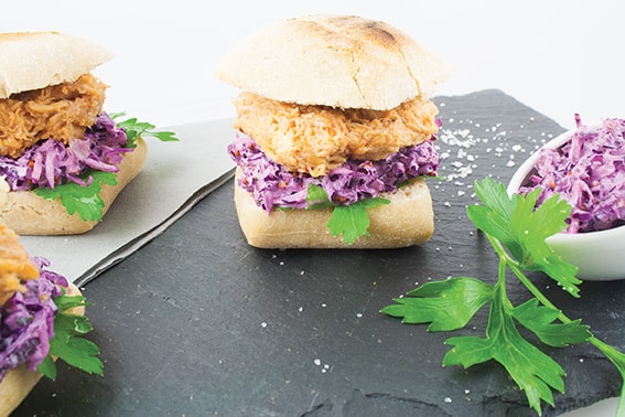 Mini sandwiches with cooked shredded duck and red cabbage salad - 
