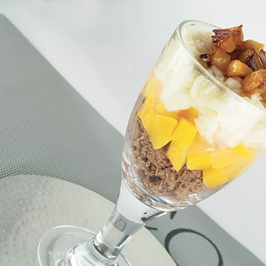 Verrine of shredded duck with nectarines and buttered crushed potatoes - 